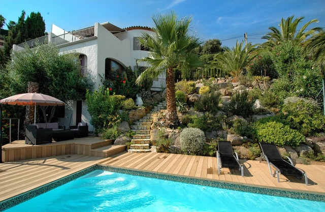 Peaceful family villa with private pool & magnificent views, nr. perfect beaches
