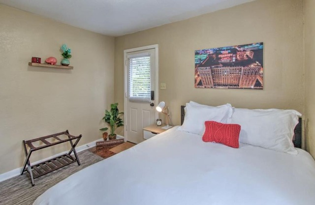 Peaceful Retreat in Gated Midtown Community