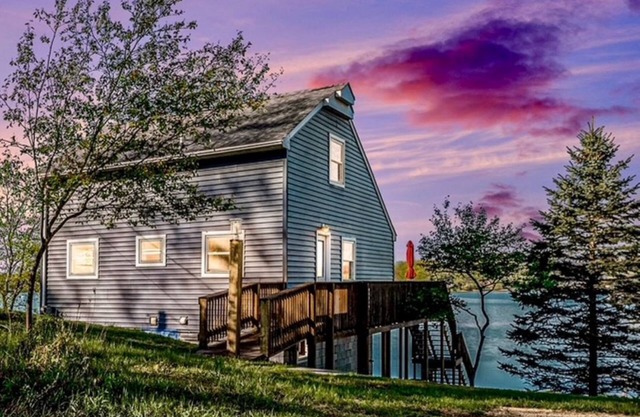 Peaceful Retreat on Sapphire Lake!