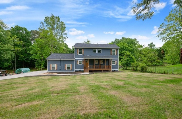~Peaceful & Serene~ Lake Nearby~ Lakepoint Close