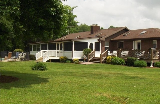Peaceful Waterfront Retreat ~ 23 Private Acres With Dock & Pool