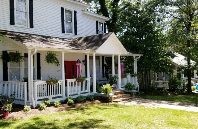 Pecan Terrace Inn