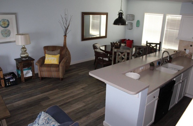 Pelican Point #10 - Beautiful Complex, Gorgeous Sunrises & Easy Access
