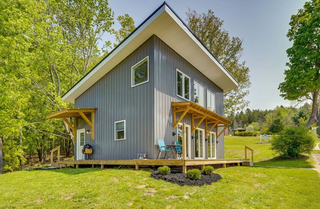 Pennsylvania Home - Porch, Grill & Foosball Table!