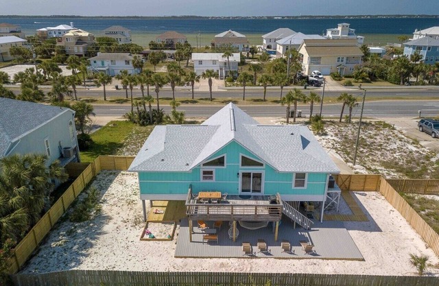 Pensacola Beach Family Vacation Home w/Hot Tub