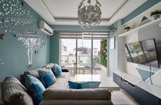 Pent house, pool, private terrace, great location.