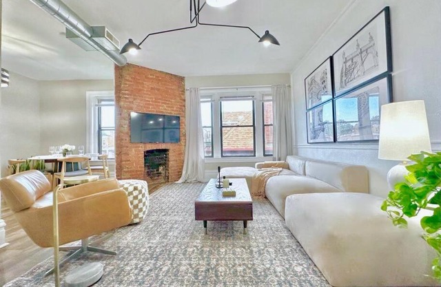 Penthouse at The Warhola Bloomfield by Luxe PGH