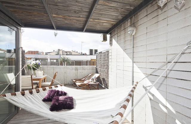 Penthouse near Tibidabo 3 rooms for 6 people with terrace