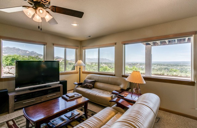 Penthouse views from every window.overlooking entire city and mountain ranges