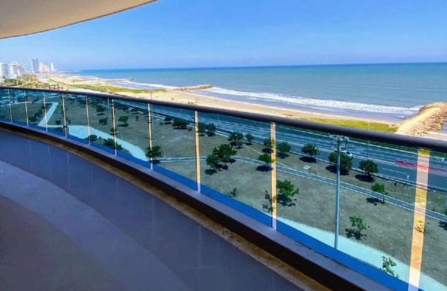 Penthouse vista panoramica frontal al mar 450 mts2
