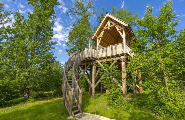 perched hut with private spa