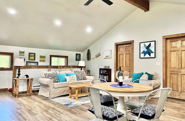 Perfect Family Cabin Loft w/Lake Access & Cove