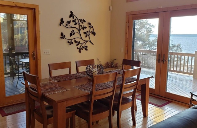 Perfect family get away on Lower Whitefish Lake