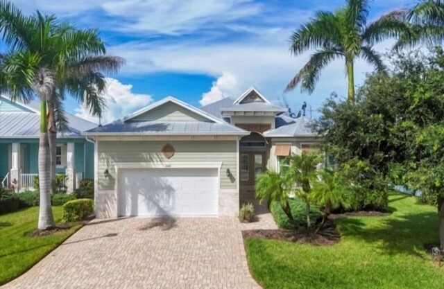 Perfect Florida Getaway with Private Lanai and Pool in Gated Community