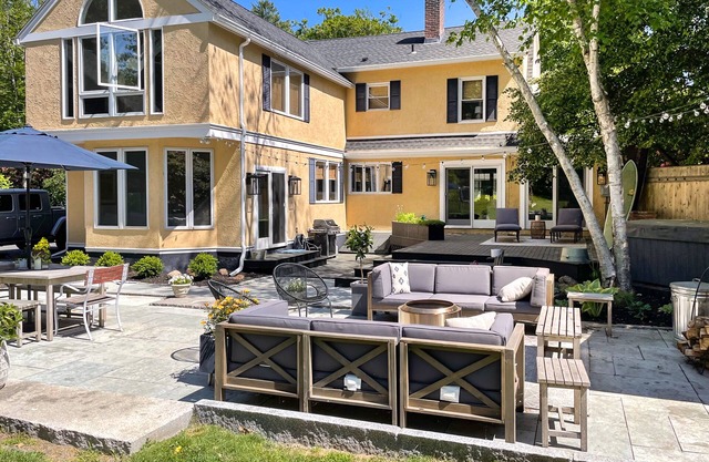 Perfect home for family gatherings on a dead-end street, walk to beach & town
