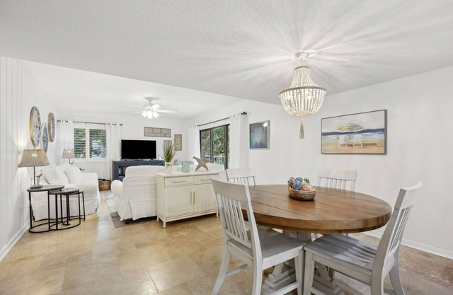 PERFECT LOCATION! Updated Amelia Island Condo Only 4 Min Walk to Beach!