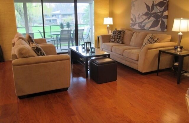 Perfect Location Lake Geneva/Abbey Villas condo