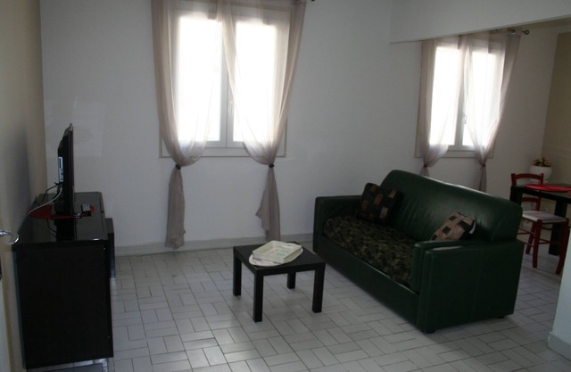 PERPIGNAN apartment F2 (53 m2) fully equipped near the station and the center