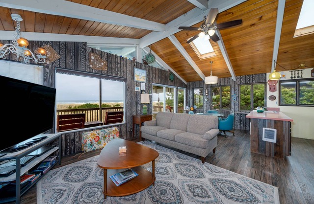 Pet Friendly Beachfront Home with Oceanfront Deck, Amazing Views, Walk to Town