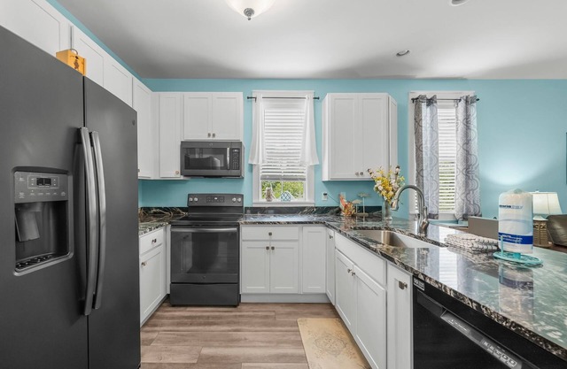 Pet Friendly Beach House - Sandy Toes