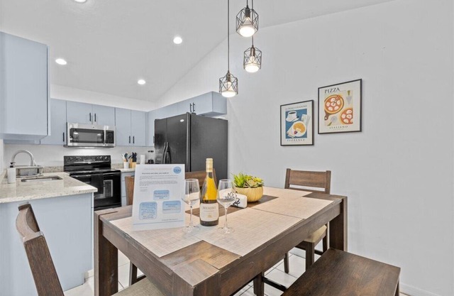 Pet-Friendly Family Home w/Yard
