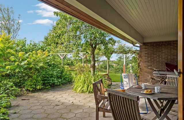 Pet friendly home in Thisted with kitchen