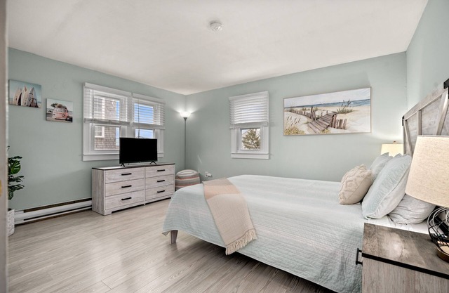 PET FRIENDLY- Sweeping Views of Dunes -Walk to Beach