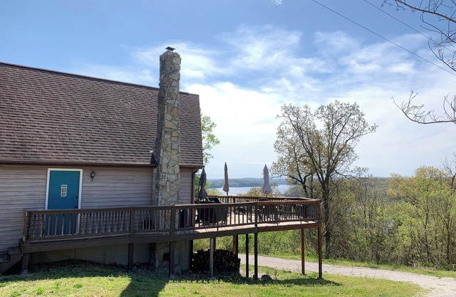 Pet Friendly Table Rock Lake Cabin w/Stunning Lake Views of Shell Knob Bridge