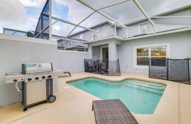 Pet Friendly! Townhome w/Pool in ChampionsGate