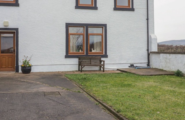 PETERSBURGH FARM, pet friendly, with open fire in Egremont, Cumbria