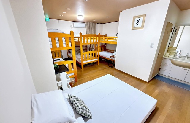 Petit Hotel 017