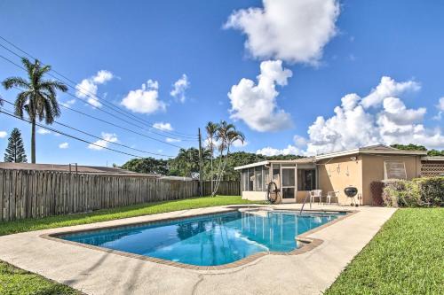 Pets Welcome Cozy Home with Pool in Margate!