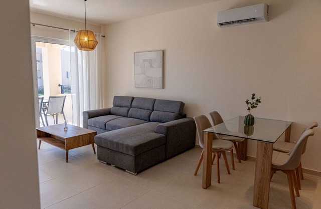 Phaedrus Living: Seaside Thalassa Cretan 103