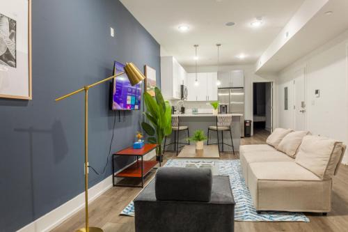 Philly Explorer's Haven-2bed2bawd-templewifi