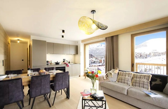 PHOC24 Wohnungsblick sehr sonnige Pisten