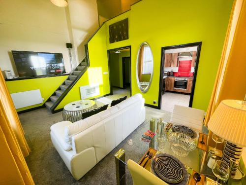 PHOENIX Apartments