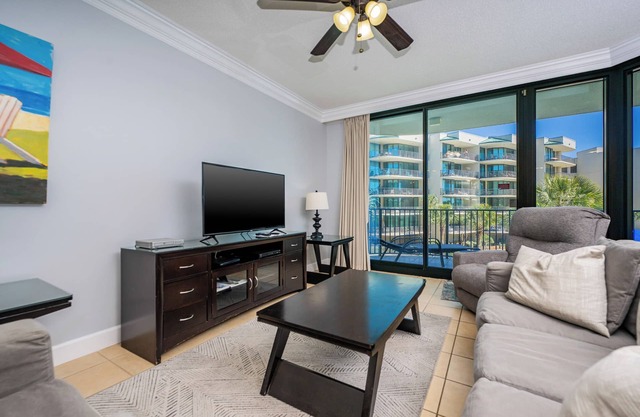 Phoenix On The Bay 2BR Condo 1212 ~