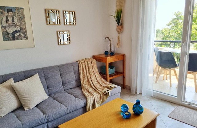 Physis - Seaview Maisonette