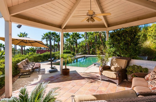 Pickleball & Games ESTATE: Pool, Tennis, Ponies!Text Bob 4 Special Pricing Dates