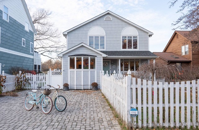 "PIER JOY!" - 3BR WATERFRONT HOME W/PRIVATE DOCK