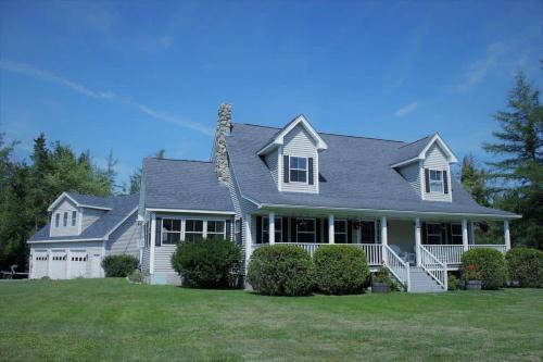 Pine and Sea Beach Retreat