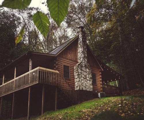 Pine Creek - by The Chalets