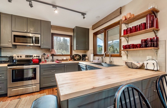 Pine Solo Vacation Home at Windcliff