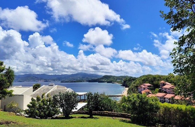 Pinquin Cottage - Incredible views & two beaches