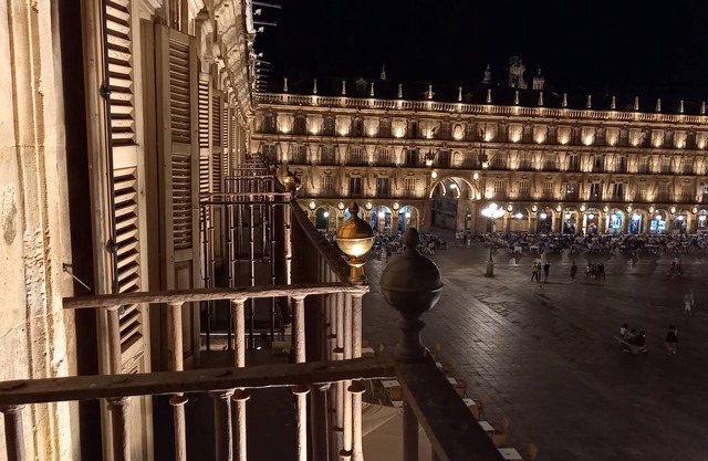Plaza Mayor 7, in the Plaza Mayor of Salamanca