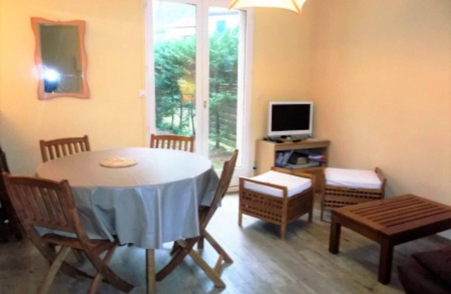 Pleasant detached pavilion type 3 located about 1 km from the beaches and the center