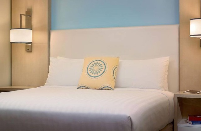 Pleasant Stay, Convenient Location! 2 Relaxing Units, Pets Allowed, Free Parking