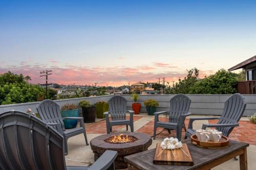 Point Loma Home w Putting Green Firepit Game Room Beach Access Zola Street by AvantStay