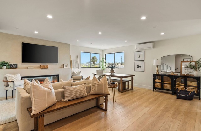 Point View Retreat | Modern Coastal Retreat Near Sunset Cliffs & Ocean Beach