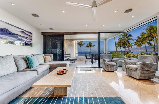 Polo Beach Club | 408